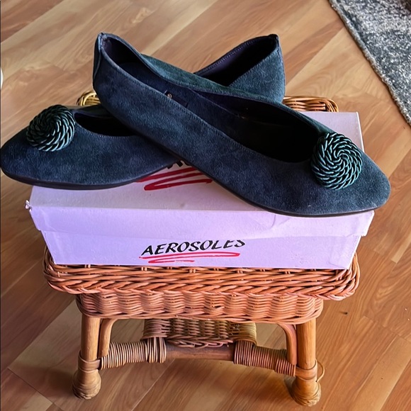 Aerosoles Knottin Honey Forest Green Flats 9B - Picture 4 of 4